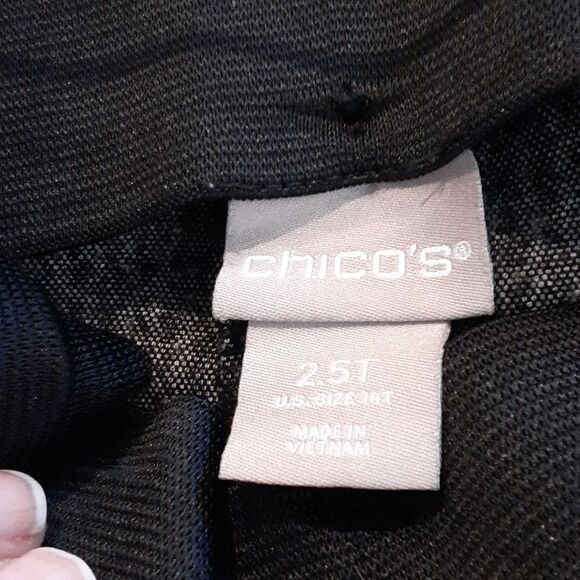 Herringbone pants, butterscotch shirt & brown jean jacket 3-pc. outfit of Woman - Picture 15 of 15